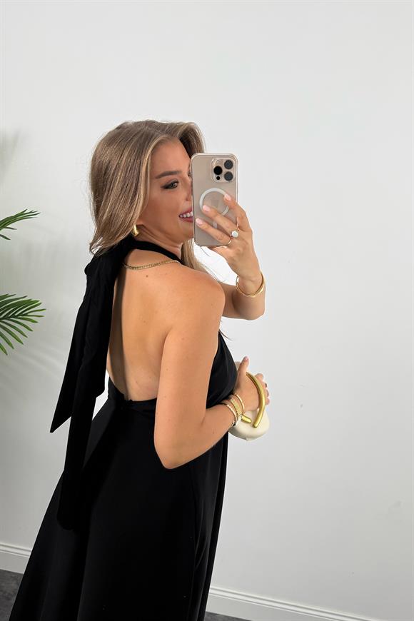 Premium Seri Boyun Detaylı Maxi Dökümlü Elbise