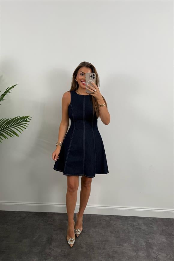 Premium Seri Dikiş Detaylı Kloş Jean Elbise
