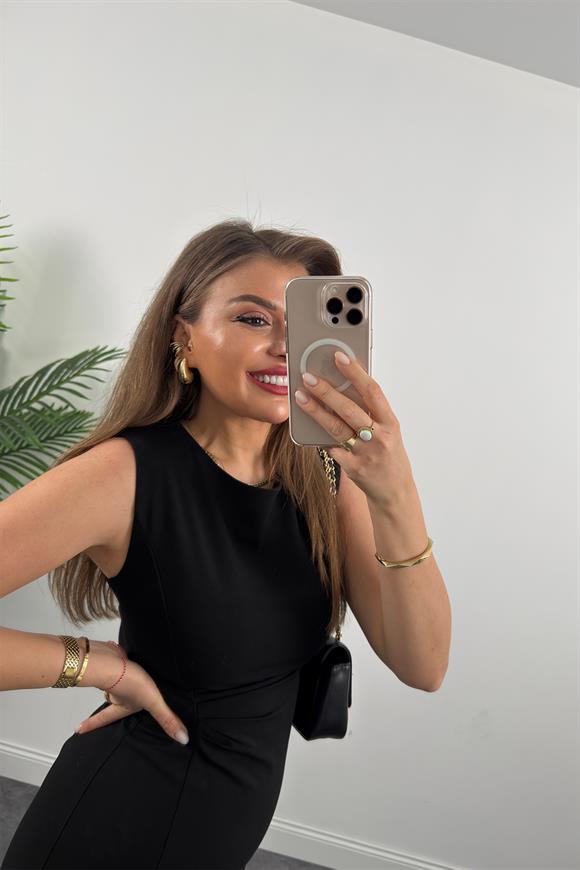 Premium Seri Dokuma Kumaş Yırtmaçlı Drapeli Vatkalı Kalem Elbise Siyah