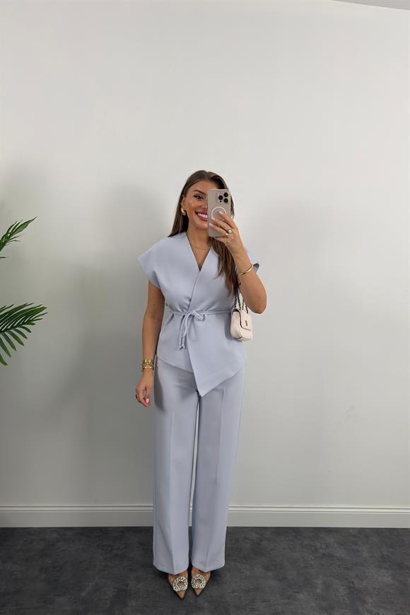 Premium Seri Double Kumaş Bağlamalı Asimetrik Yelek Pastel Mavi