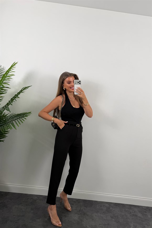 Premium Seri Double Kumaş Pensli Kemerli Havuç Pantolon Siyah