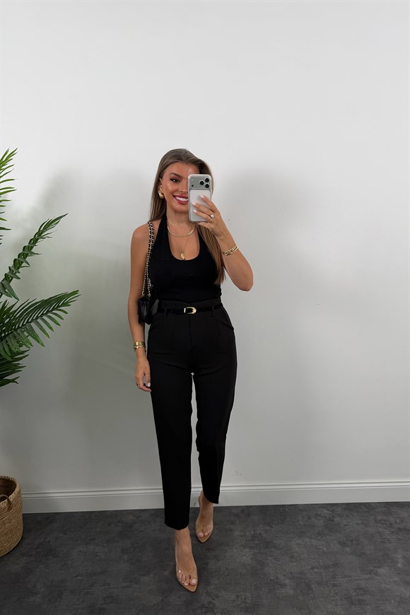 Premium Seri Double Kumaş Pensli Kemerli Havuç Pantolon Siyah