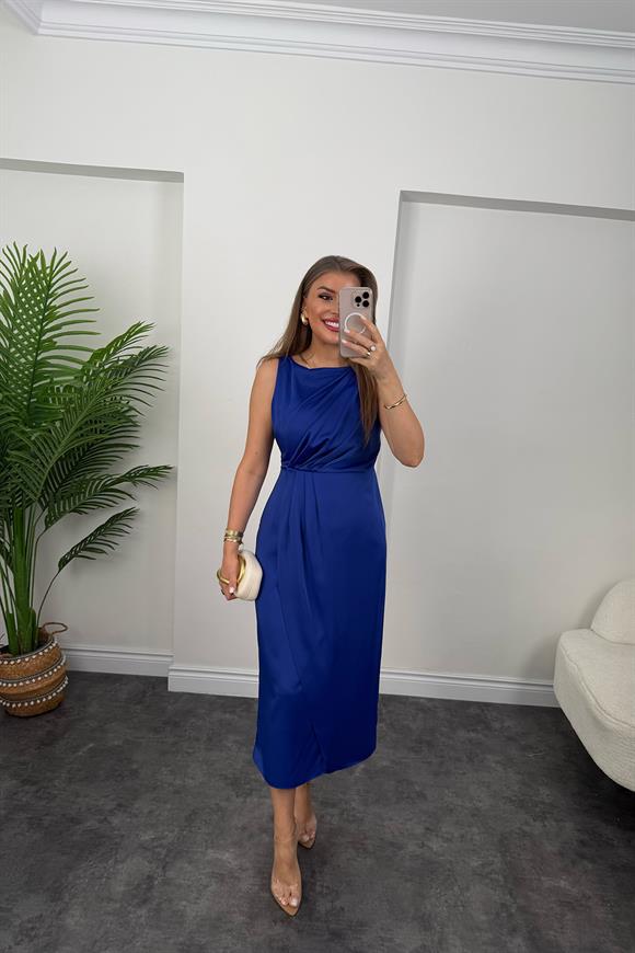 Premium Seri İpek Saten Drapeli Düz Renk Midi Elbise Sax