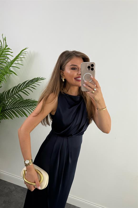 Premium Seri İpek Saten Drapeli Düz Renk Midi Elbise Lacivert