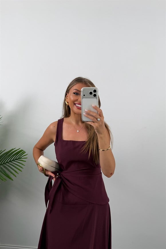 Premium Seri Kare Yaka Beli Fularlı Midi Boy Tensel Elbise Mürdüm