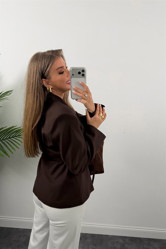 Premium Seri Kemerli Özel Dokulu Poliviskon Blazer Acı Kahve