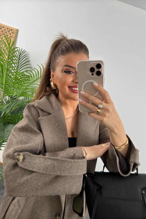 Premium Seri Massi Model Balık Sırtı Kol Detaylı Kaşe Kaban Kahve