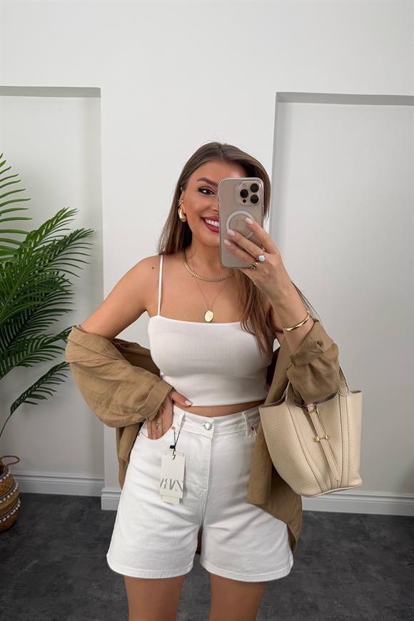 Premium Seri Mom Fit Jean Şort Beyaz