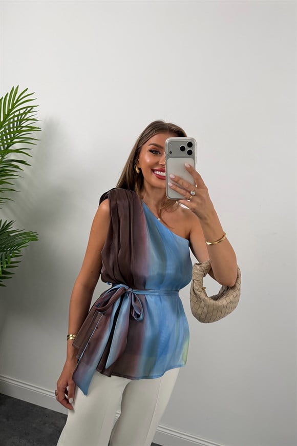 Premium Seri Organze Kumaş Tek Omuz Tasarım Bluz Mavi Desenli