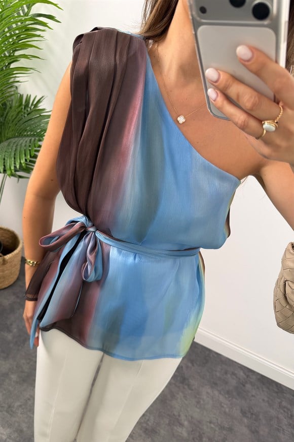Premium Seri Organze Kumaş Tek Omuz Tasarım Bluz Mavi Desenli