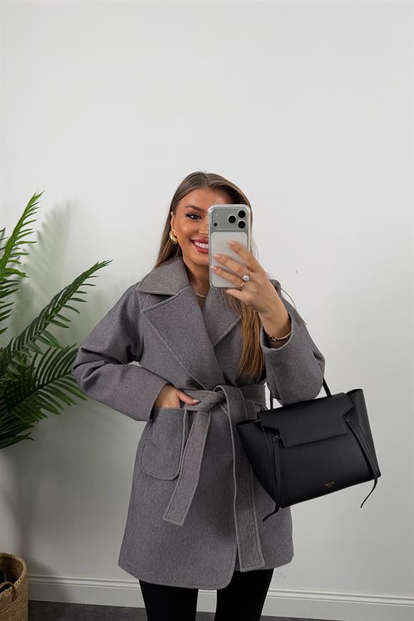 Premium Seri Orta Boy Kuşaklı Tay Tüyü Kaşe Kaban Gri