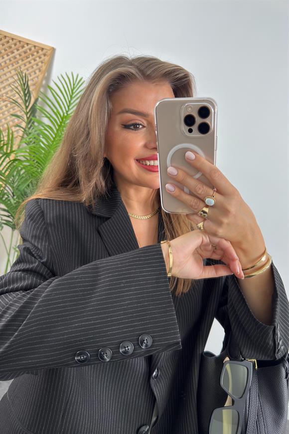 Premium Seri Oversize Çizgili Siyah Blazer Ceket