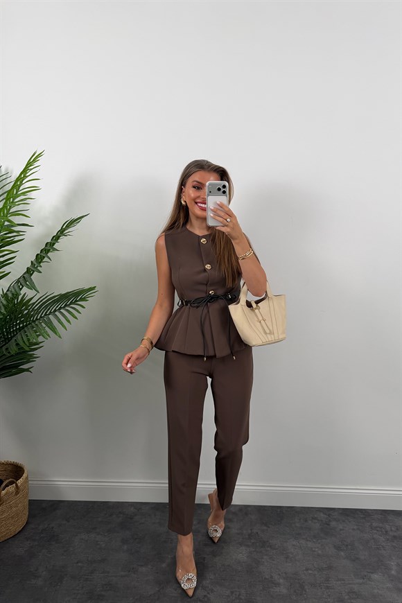 Premium Seri Pantolonu ve Yeleği Kemerli Takım Koyu Kahve