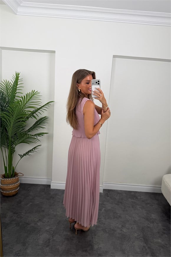 Premium Seri Pileli Maxi Şifon Elbise Pastel Pembe