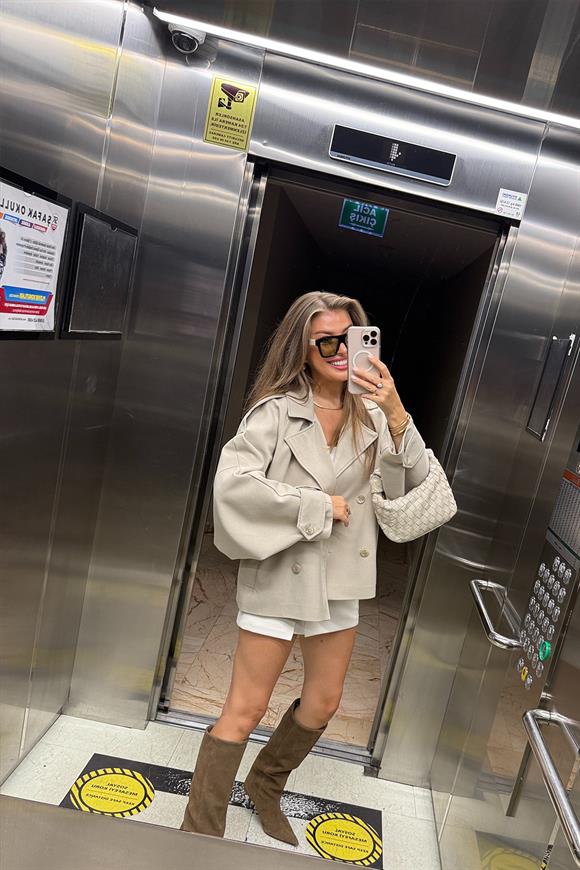 Premium Seri Poliviskon Kumaş Kol  Detaylı Kısa Trençkot Taş