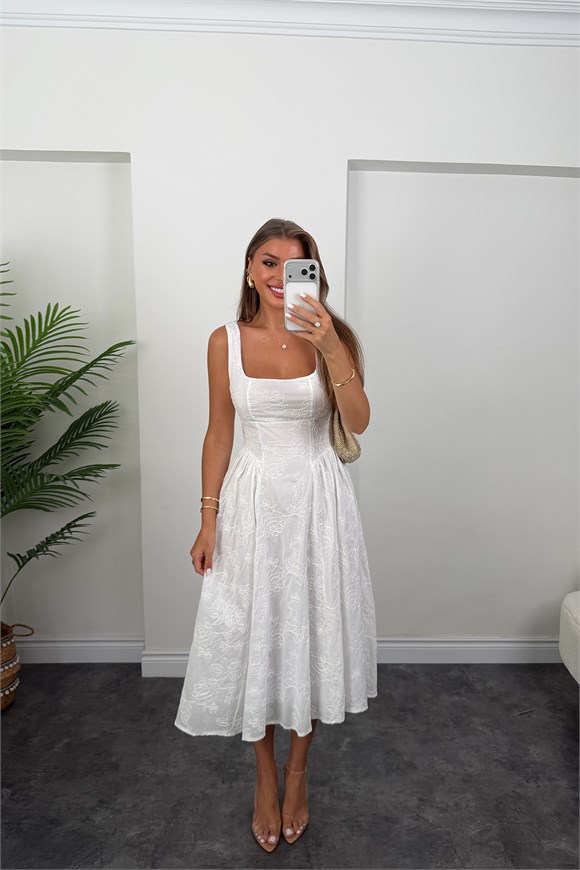 Premium Seri Tam Pamuklu Nakışlı Midi Boy Kloş Elbise Beyaz