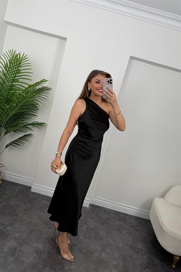 Premium Seri Tek Omuz Saten Maxi Elbise Siyah