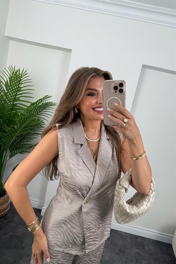 Premium Seri Vatkalı Bluz Pantolon Pamuk Saten Takım Gri