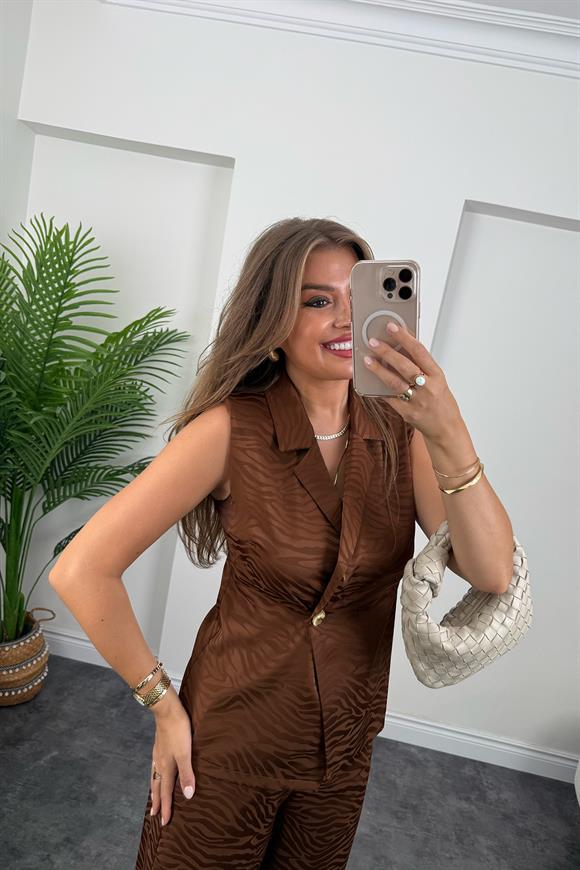 Premium Seri Vatkalı Bluz Pantolon Pamuk Saten Takım Kahverengi 