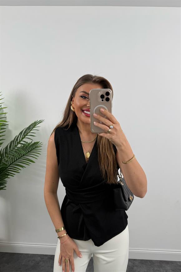 Premium Seri Vatkalı Sıfır Kol Kruvaze Bluz Siyah