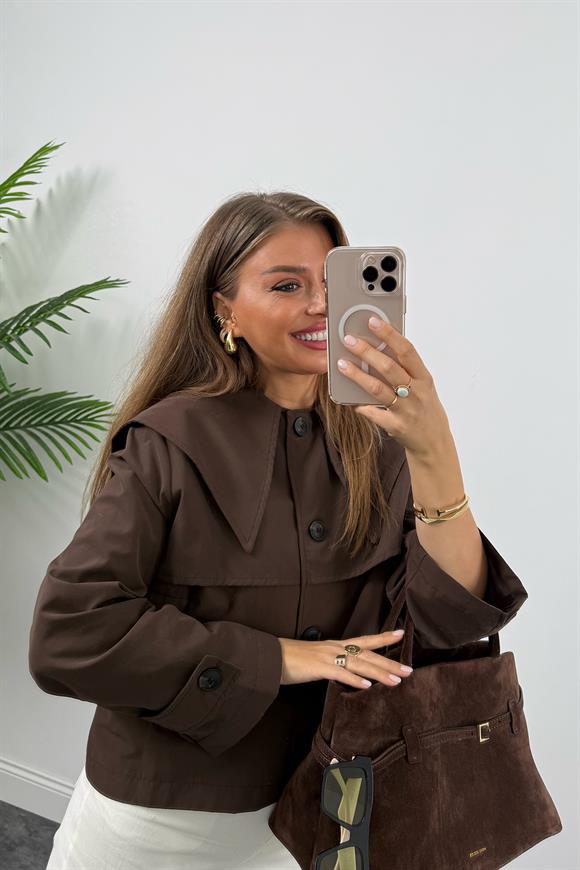 Premium Seri Yaka Detaylı Kısa Trençkot Acı Kahve