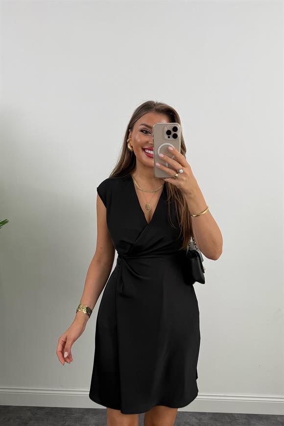 Premium Seri Yandan Drapeli Kruvaze Elbise Siyah