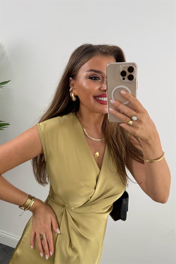 Premium Seri Yandan Drapeli Kruvaze Elbise Yağ Yeşili