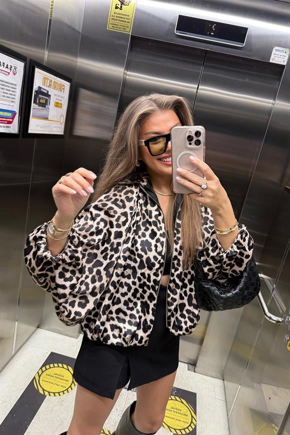 Premium Seri Yarasa Kol Tasarım Saten Bomber Ceket Leopar Desen