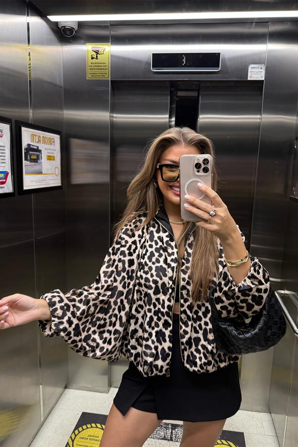 Premium Seri Yarasa Kol Tasarım Saten Bomber Ceket Leopar Desen