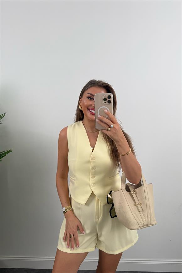 Premium Seri Yelek Şort Poliviskon Kumaş Takım Pastel Sarı