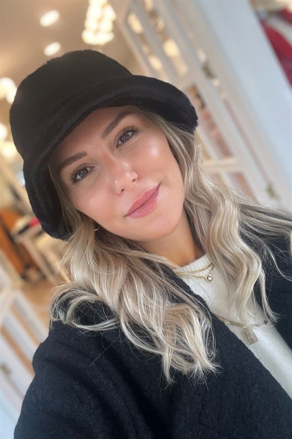 Siyah Bucket Peluş Şapka