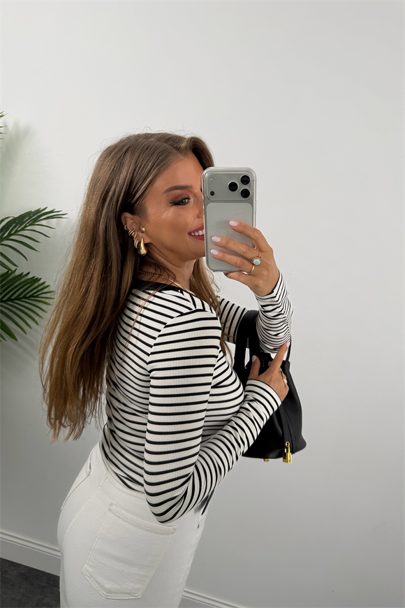 U Yaka %100 Pamuklu Likralı Basic Body Çizgili