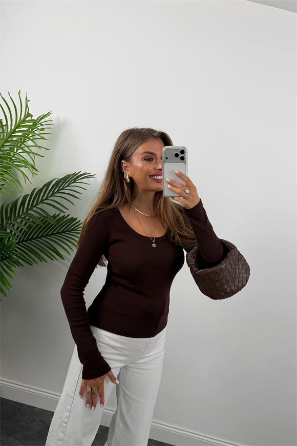 U Yaka %100 Pamuklu Likralı Basic Body Acı Kahve