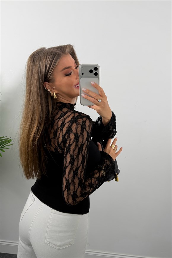 Üstü Dantel Tasarım İspanyol Kol Tam Pamuklu Likralı Bluz