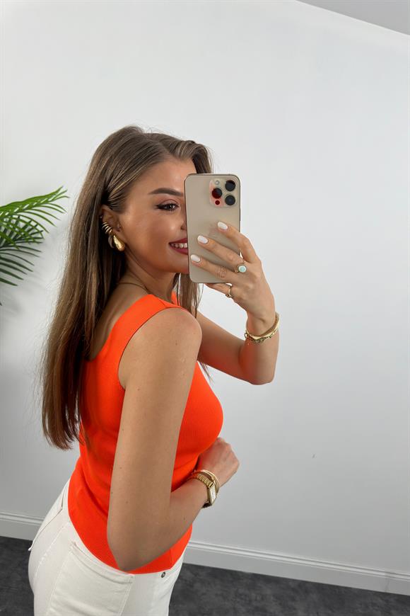 Uzun Boy Elit Triko Kare Yaka Likralı Atlet Oranj