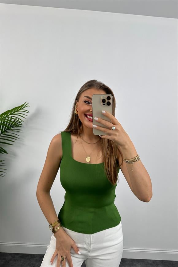 Uzun Boy Elit Triko Kare Yaka Likralı Atlet Yağ Yeşili