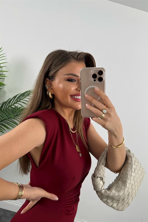 Vatkalı Drapeli Atlas Kumaş Midi Boy Yırtmaçlı Elbise Bordo