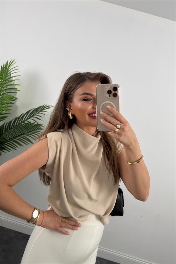 Vatkalı Drapeli Dik Yaka İpekli Krep Bluz Taş