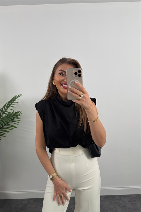 Vatkalı Drapeli Dik Yaka İpekli Krep Bluz Siyah