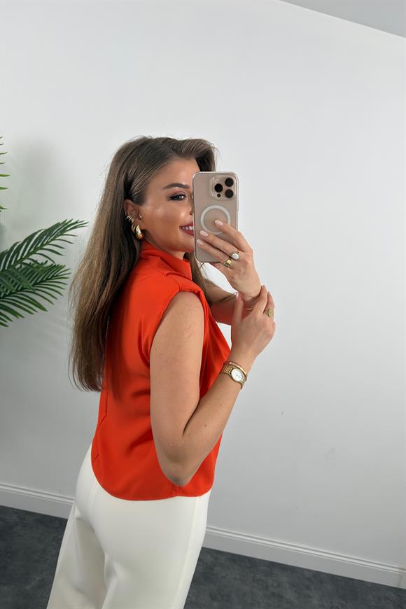 Vatkalı Drapeli Dik Yaka İpekli Krep Bluz Oranj