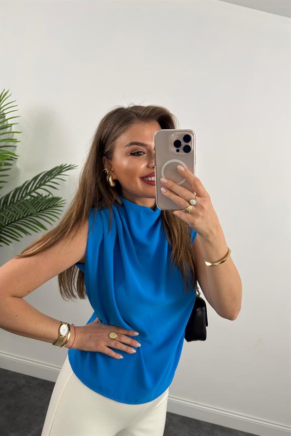 Vatkalı Drapeli Dik Yaka İpekli Krep Bluz Mavi