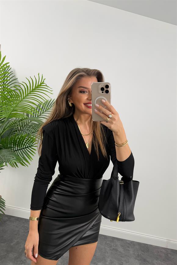 Vatkalı Likralı Bodysuit Siyah