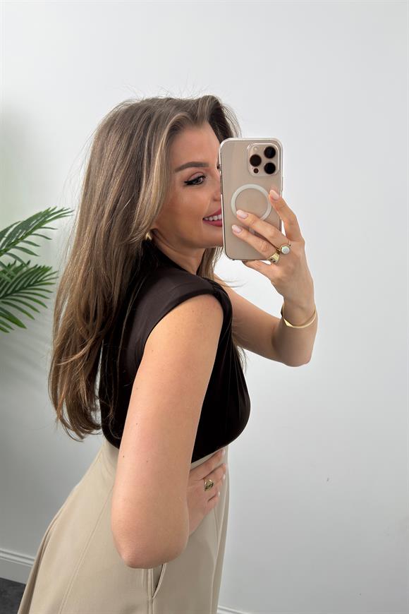 Vatkalı Likralı Sıfır Kol Drapeli Bodysuit Kahverengi