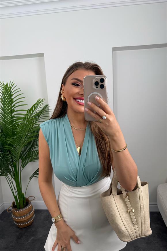 Vatkalı Likralı Sıfır Kol Drapeli Bodysuit Mint