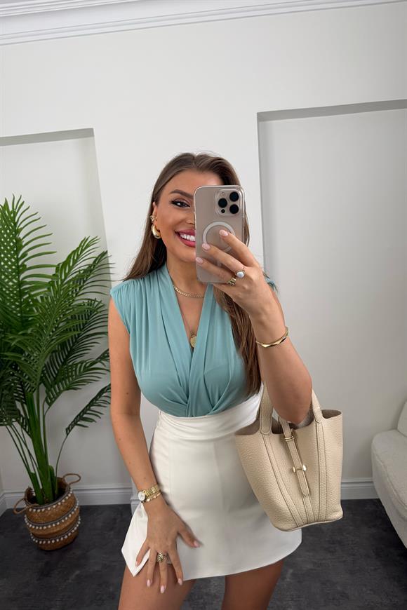 Vatkalı Likralı Sıfır Kol Drapeli Bodysuit Mint