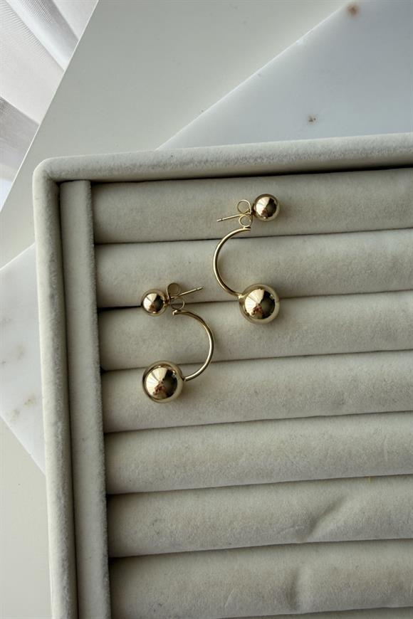 Xupıng Alttan Geçmeli Top Detaylı Küpe