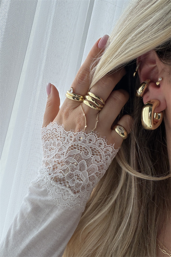 Xupıng Bombeli Kare Küpe