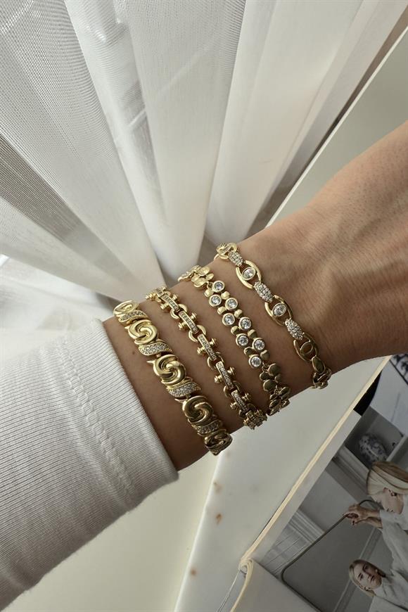 Xupıng Ortası Taşlı Çivi Model Bileklik