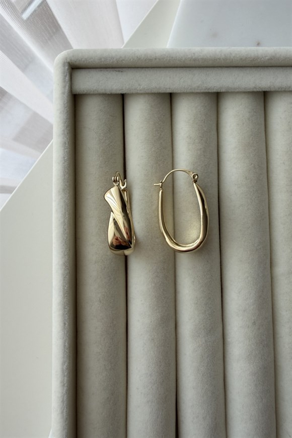 Xupıng Plaka Model Oval Küpe