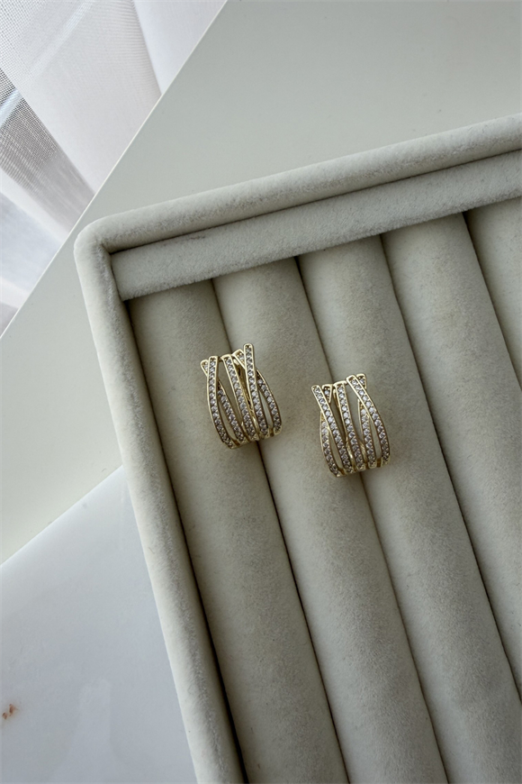 Xupıng Sıra Taşlı Çubuklu Küpe